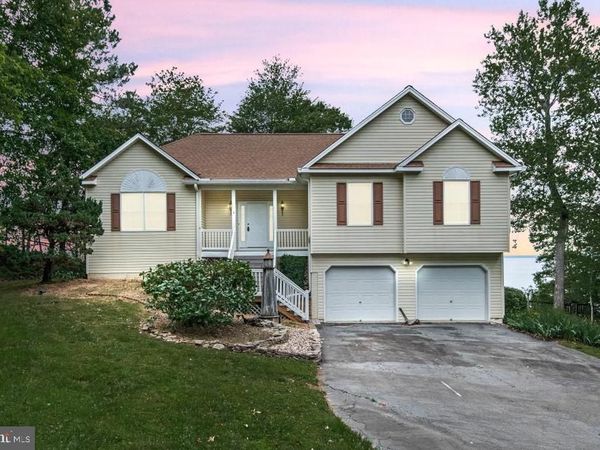 1753 NORTH INDEPENDENCE DRIVE, MONTROSS, VA 22520