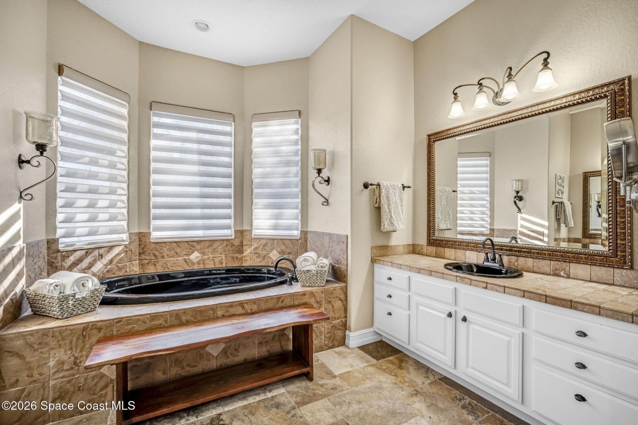 450 E Hall Road, Merritt Island, FL 32953 Photo