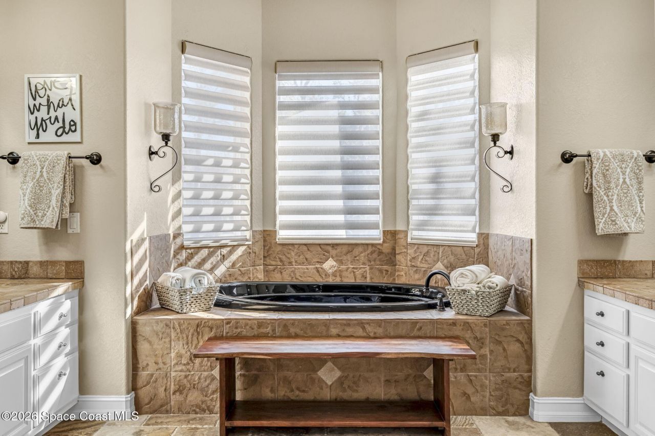 450 E Hall Road, Merritt Island, FL 32953 Photo