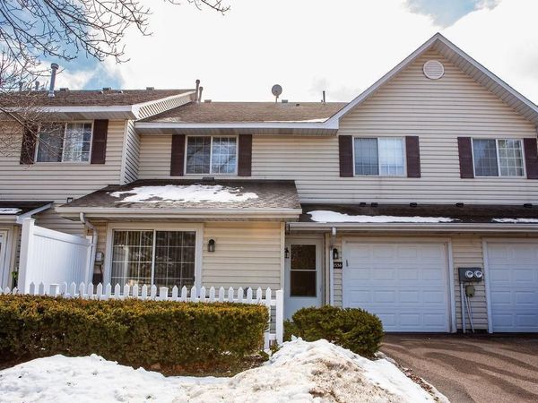 2556 Lockwood Drive, Unit 59, Mendota Heights, MN 55120