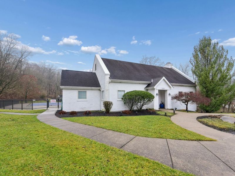 2097 Clareglen Drive, Unit 102, Crescent Springs, KY 41017 Photo 16