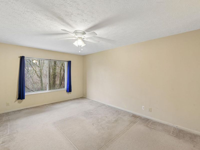 2097 Clareglen Drive, Unit 102, Crescent Springs, KY 41017 Photo 8