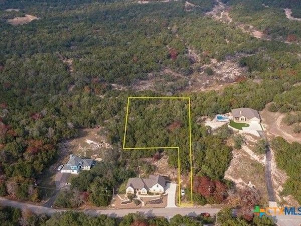 1025 Flaman Road , Canyon Lake, TX 78133