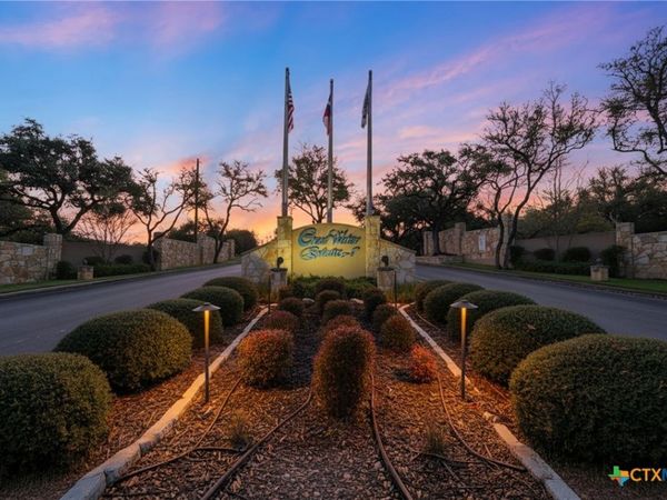 1025 Flaman Road, Canyon Lake, TX 78133