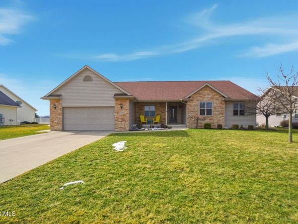 10692 Cherokee Drive, Findlay, OH 45840