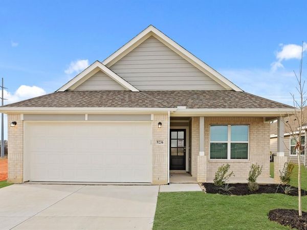 9236 Union Pacific Drive, Fort Worth, TX 76036
