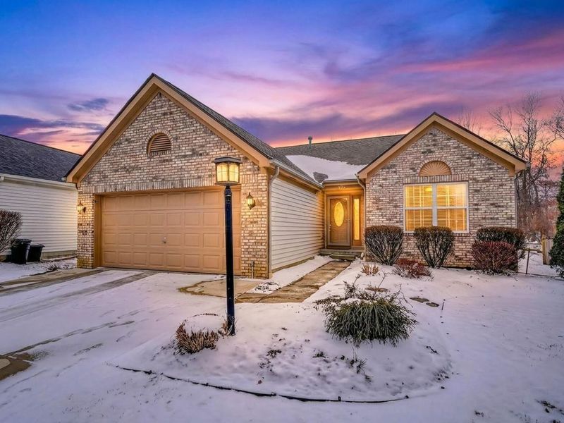 5645 Covington Meadows Drive, Westerville, OH 43082 Photo 4