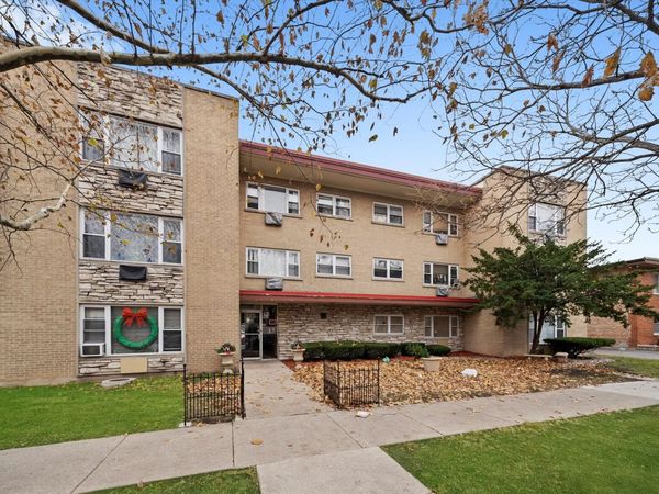 415 S Maple Avenue , Unit 202, Oak Park, IL 60302