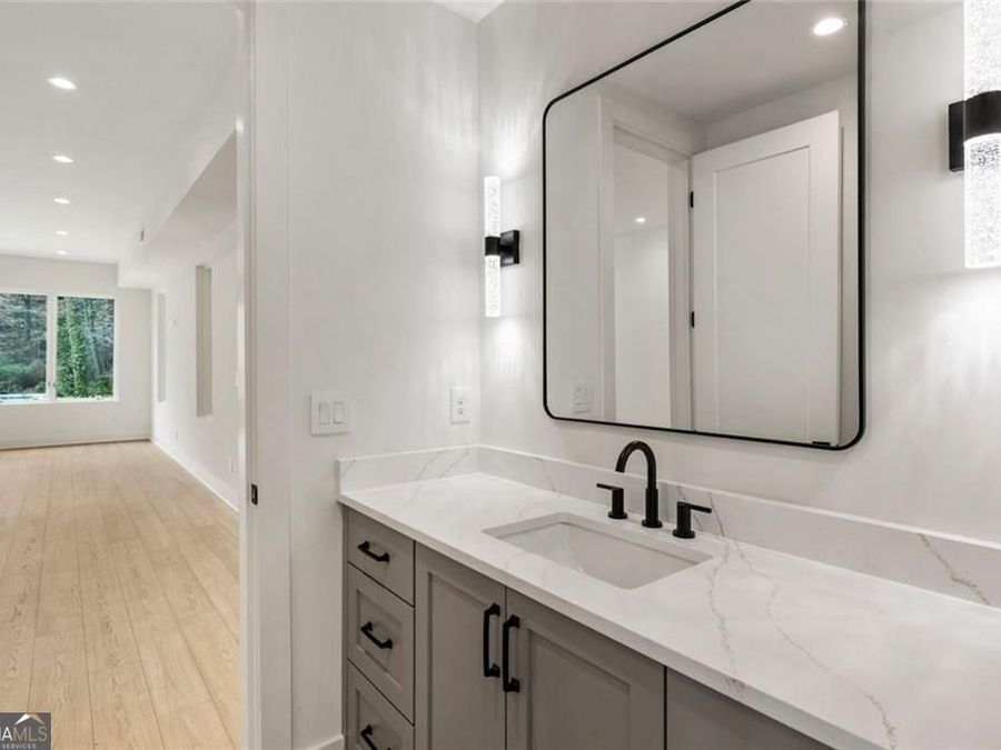 Property Image 74