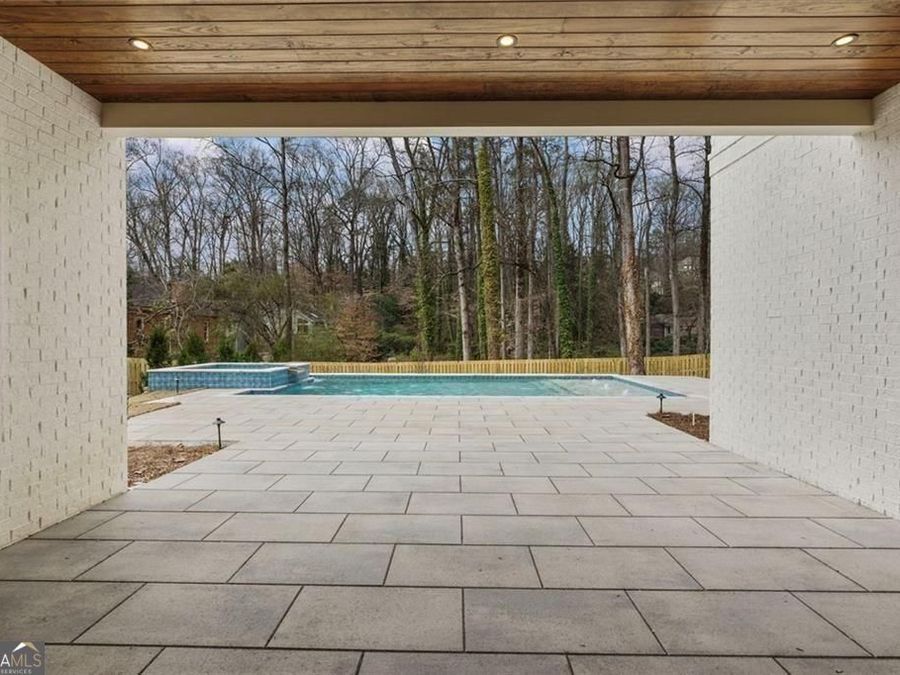 Property Image 79