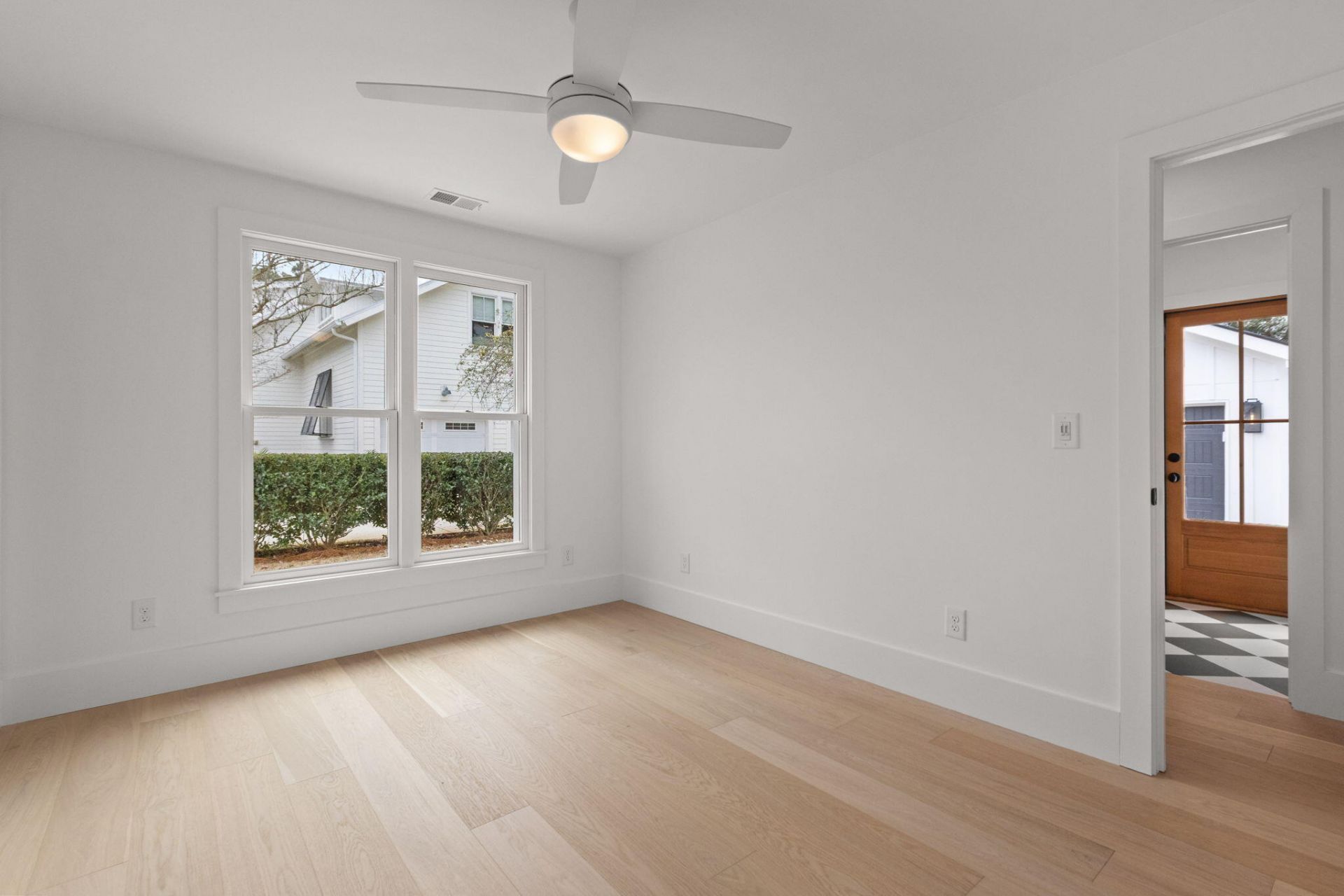 914 Cliffwood Drive Photo 23