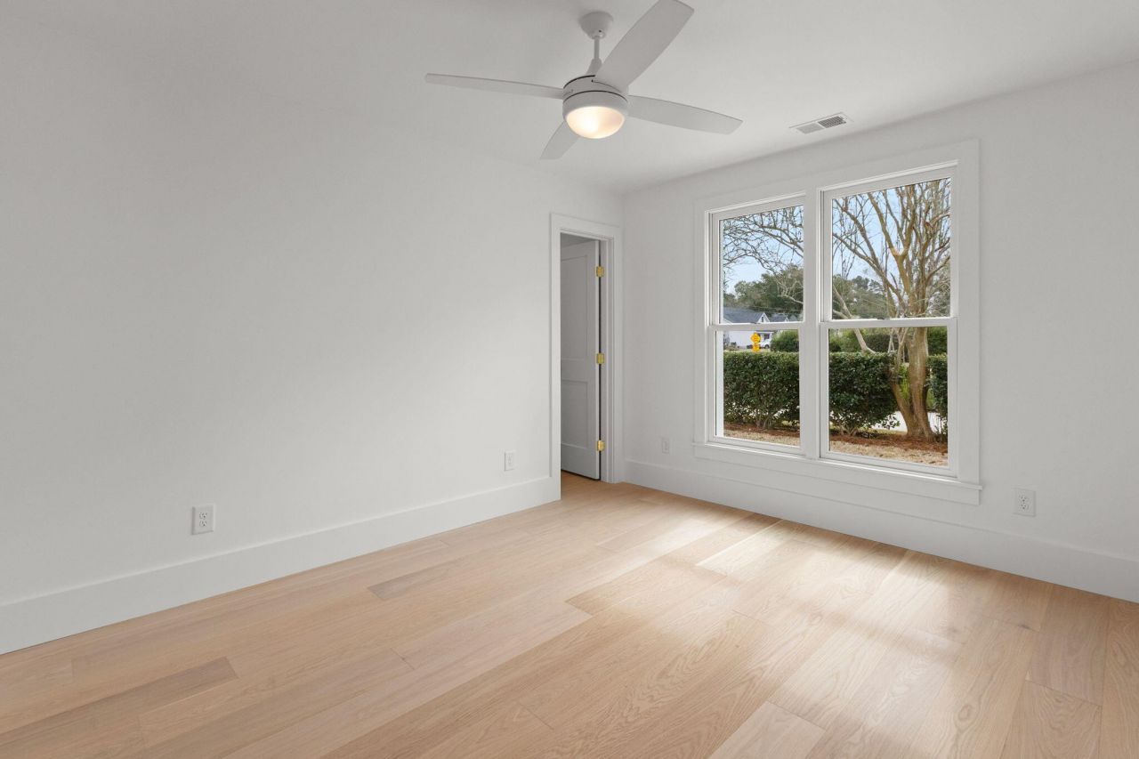 914 Cliffwood Drive Photo 25