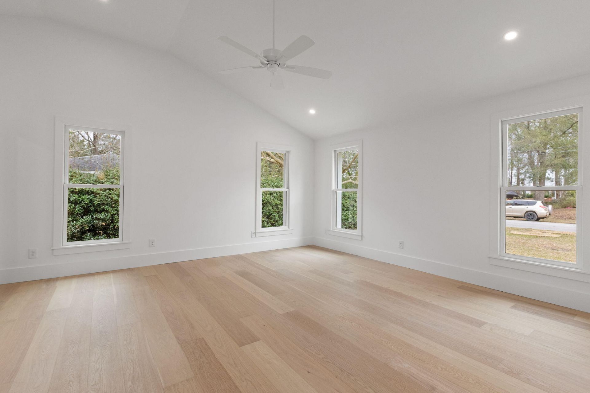 914 Cliffwood Drive Photo 37