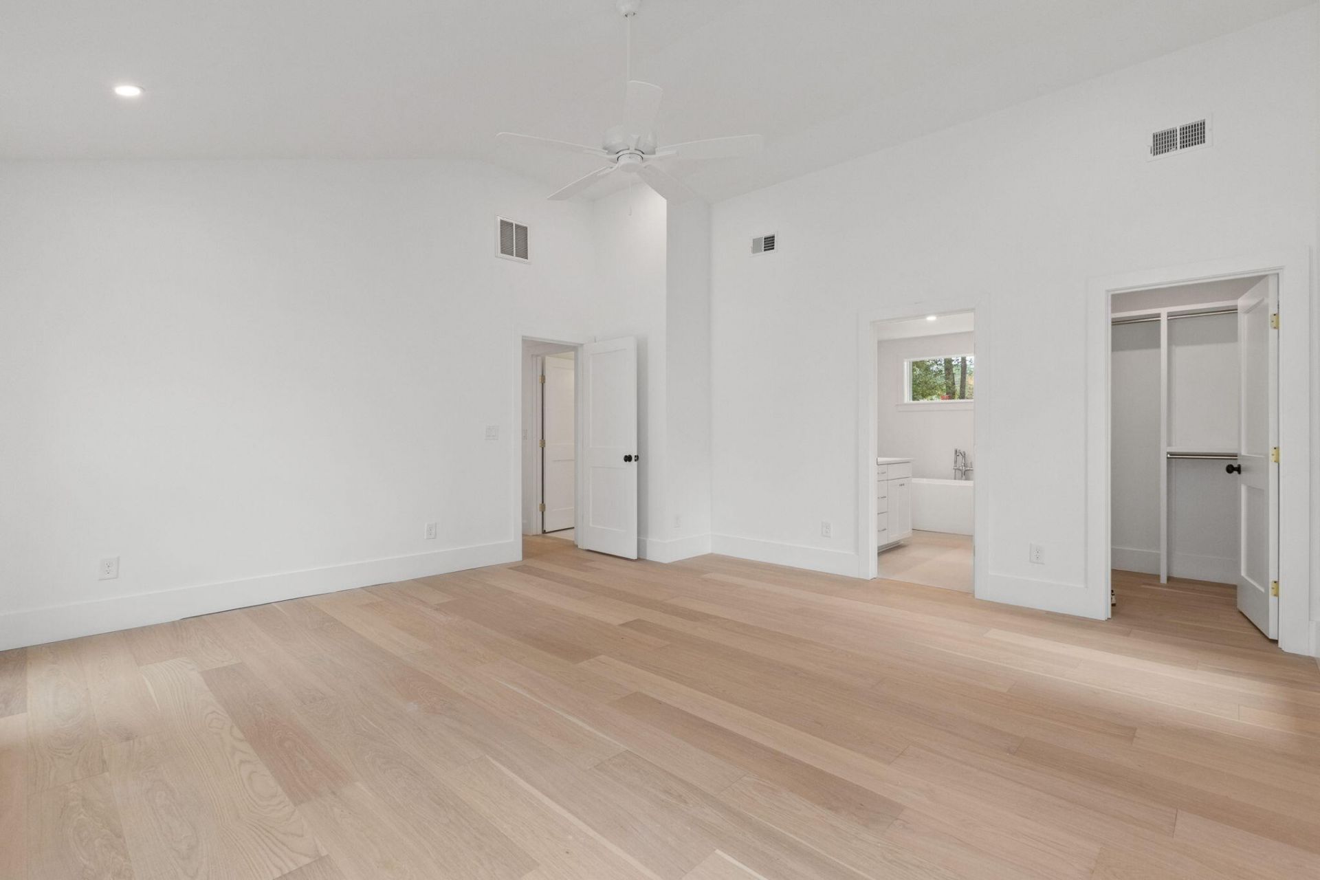 914 Cliffwood Drive Photo 39