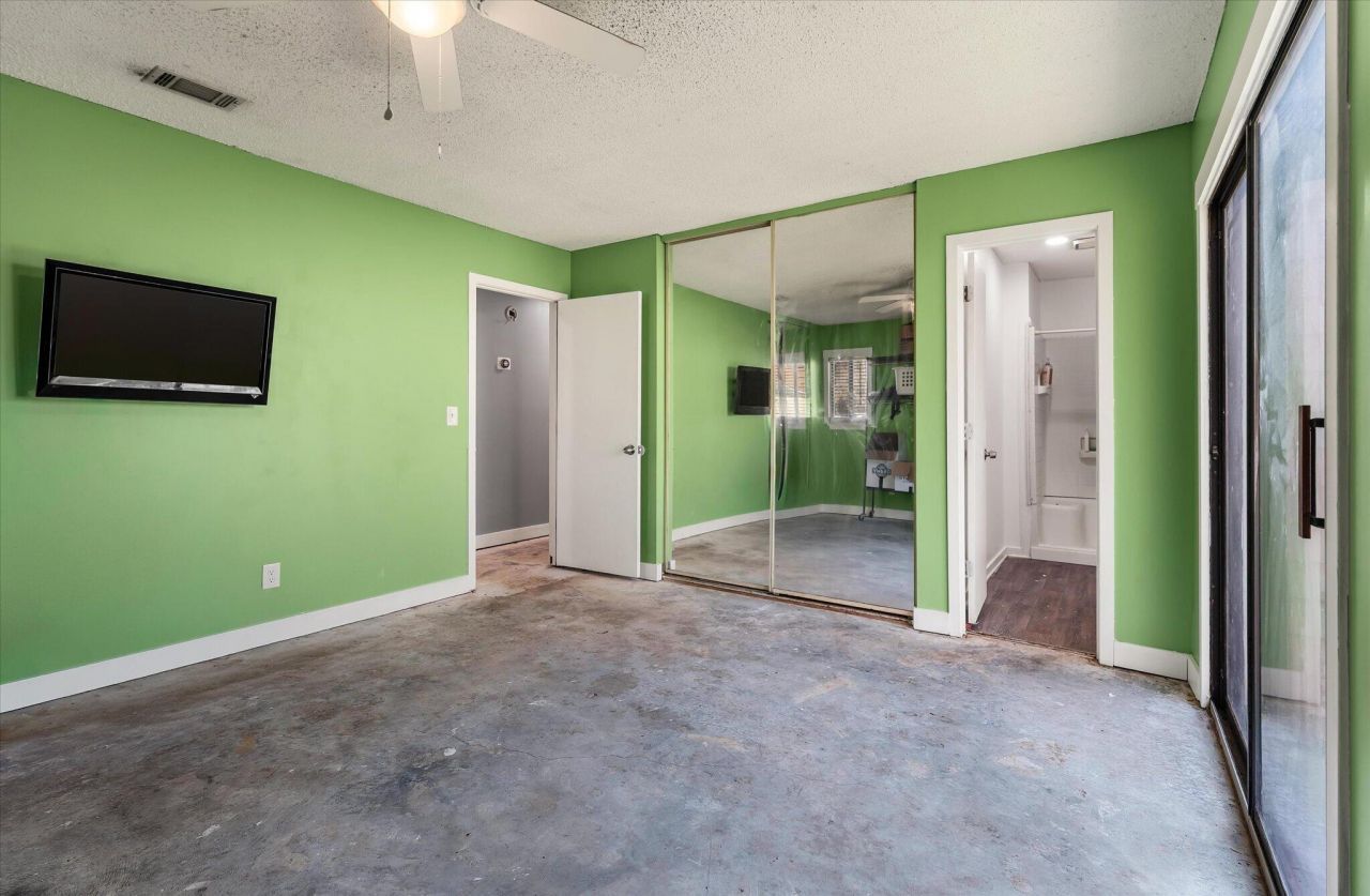 8687 Elsinore Court Photo 17