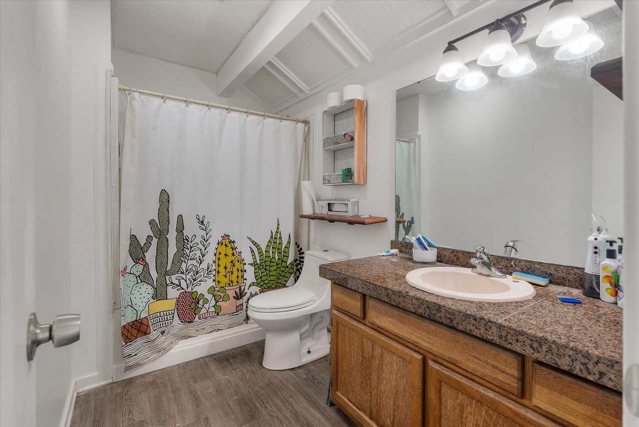 8687 Elsinore Court Photo 18