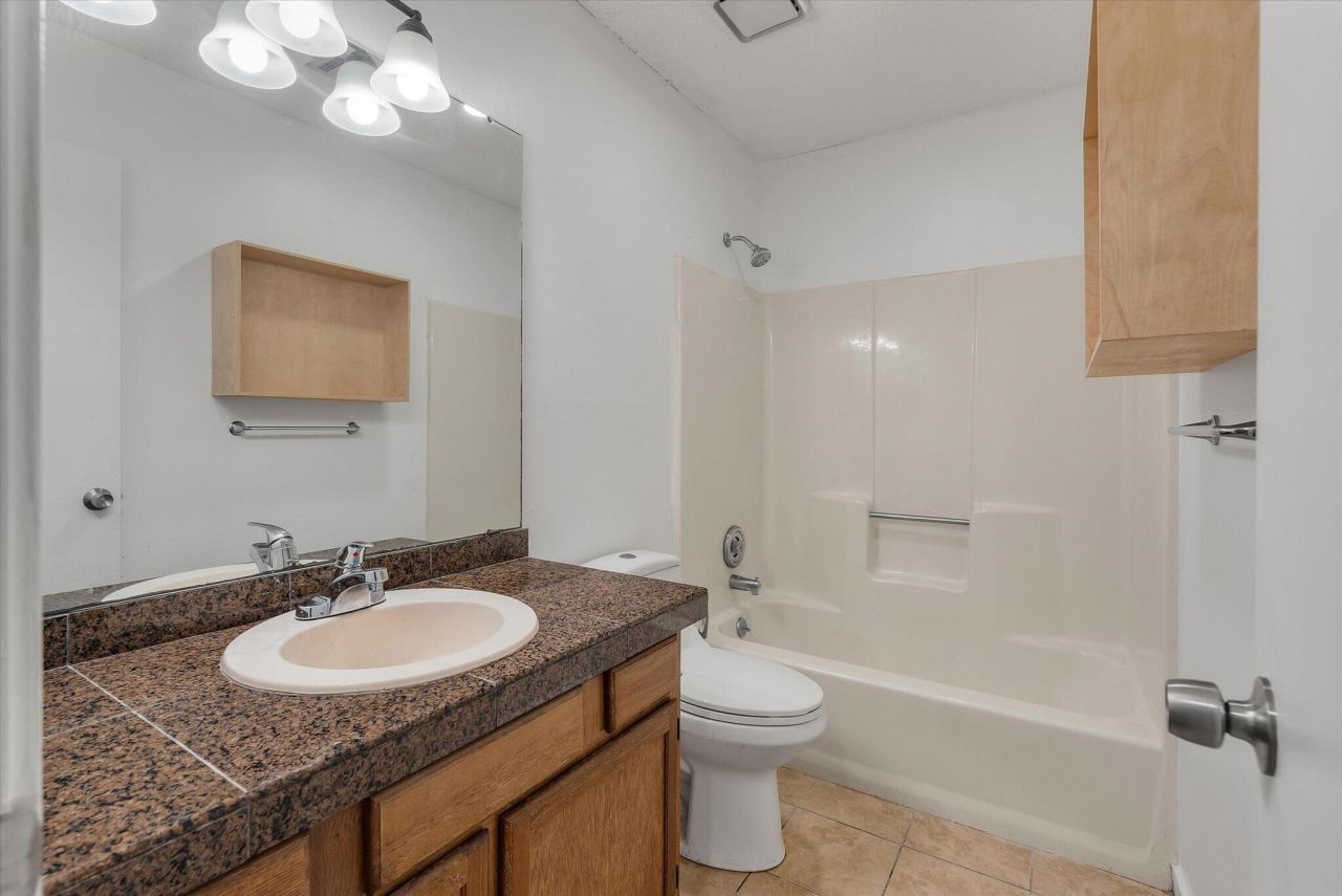 8687 Elsinore Court Photo 21