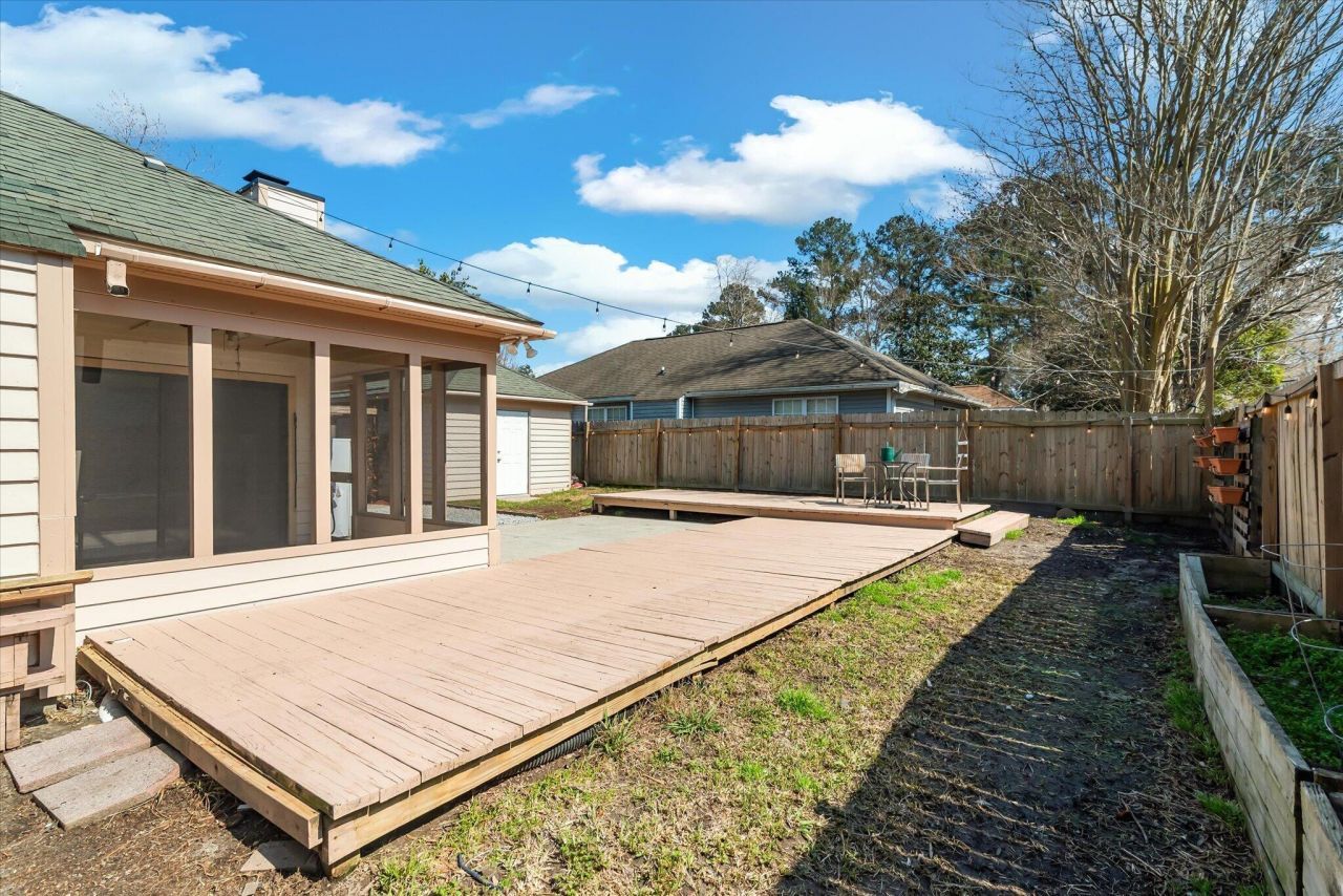 8687 Elsinore Court Photo 25