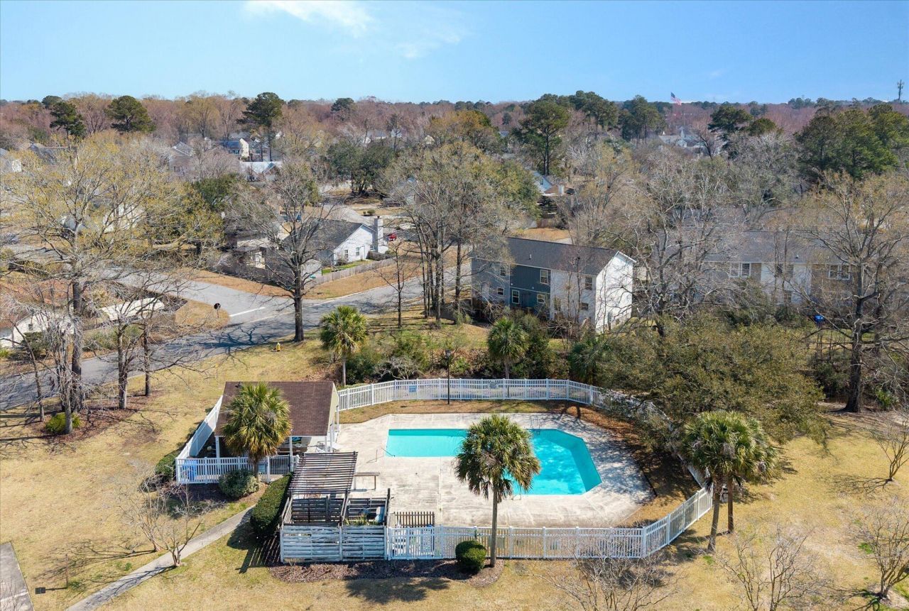 8687 Elsinore Court Photo 29