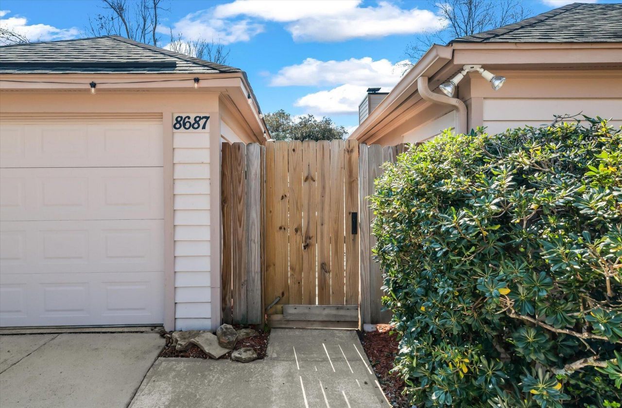 8687 Elsinore Court Photo 4