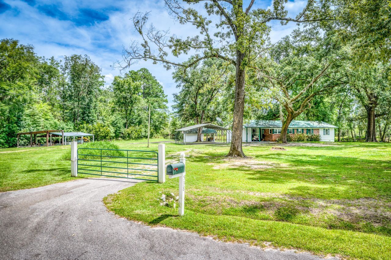 538 Castlebury Road Photo 8