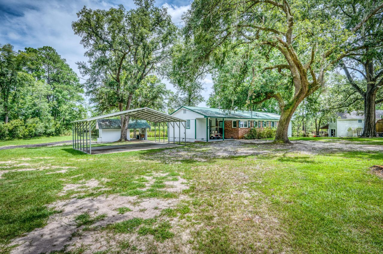 538 Castlebury Road Photo 9