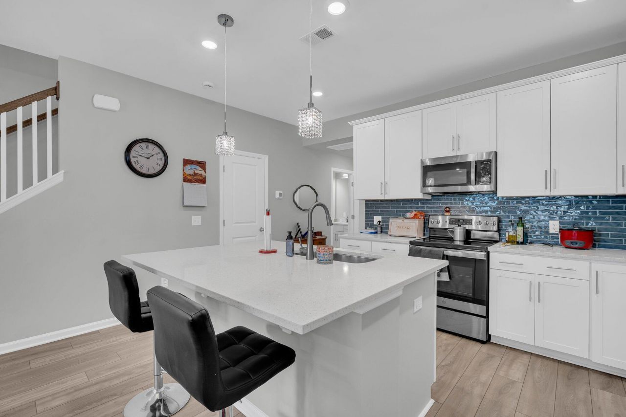 396 Painted Lady Lane Photo 4