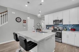 396 Painted Lady Lane photo 4