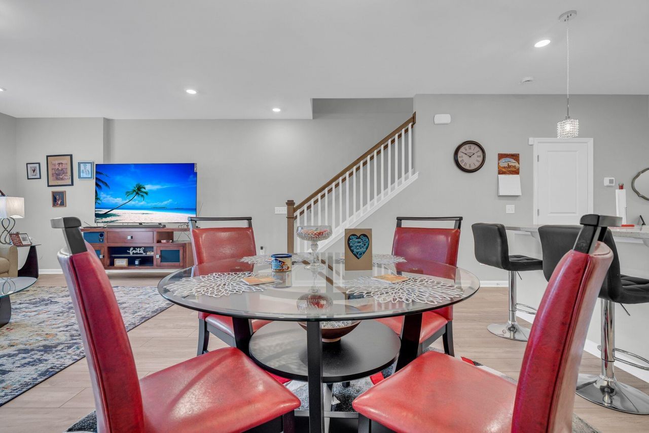 396 Painted Lady Lane Photo 7