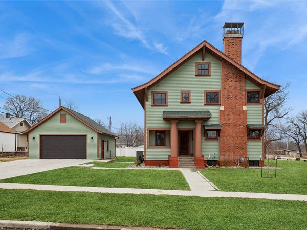 3507 11th Street, Des Moines, IA 50313