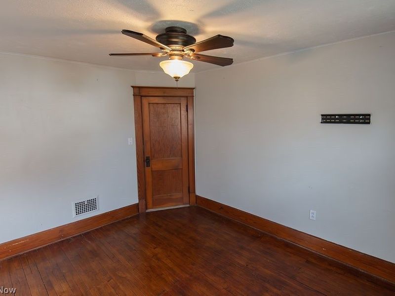 84 S Hazelwood Avenue, Youngstown, OH 44509 Photo 18