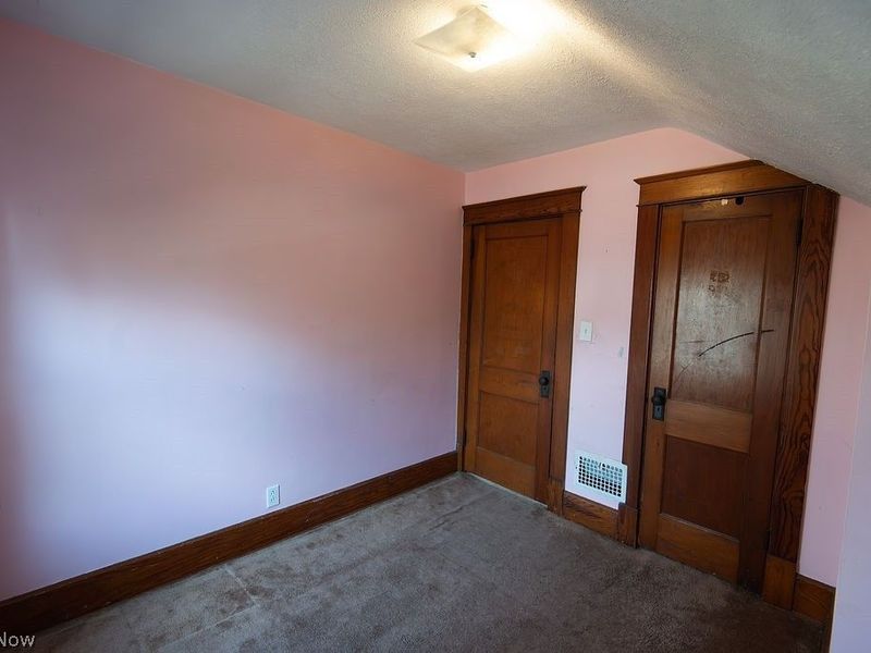 84 S Hazelwood Avenue, Youngstown, OH 44509 Photo 21