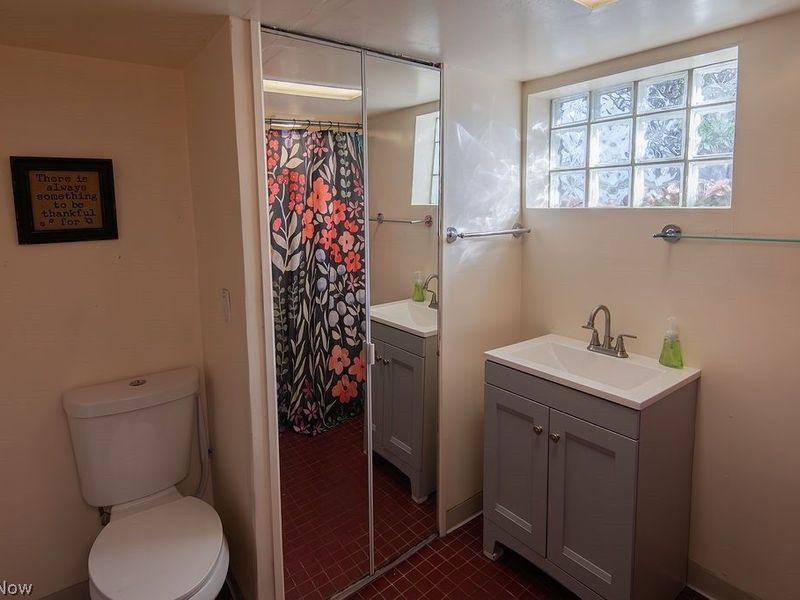 84 S Hazelwood Avenue, Youngstown, OH 44509 Photo 26