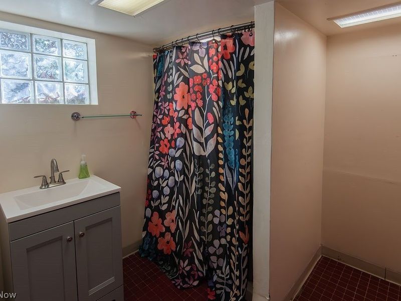 84 S Hazelwood Avenue, Youngstown, OH 44509 Photo 27