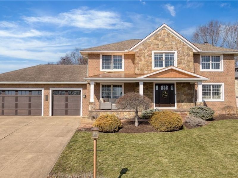 5229 Violet Knoll Avenue NE, Canton, OH 44705 Photo 1