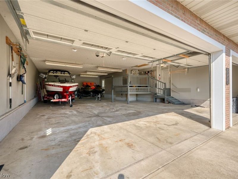 5229 Violet Knoll Avenue NE, Canton, OH 44705 Photo 10