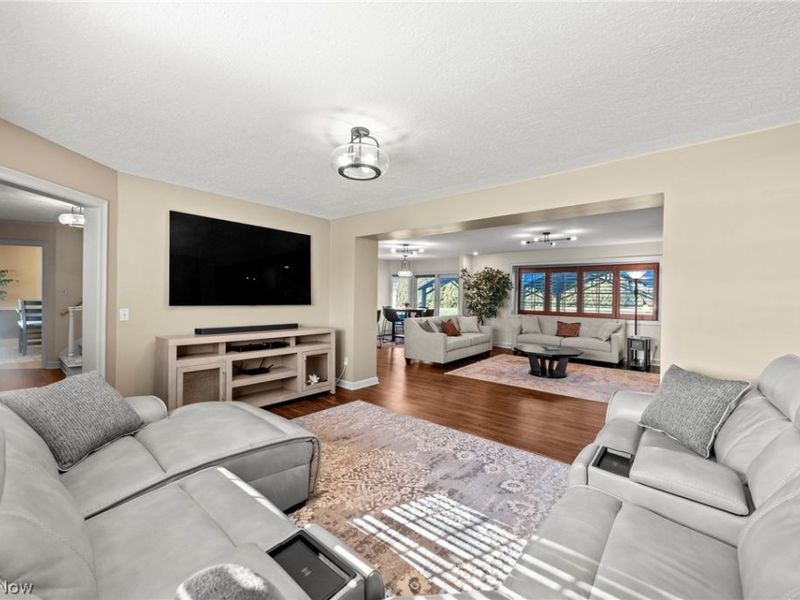 5229 Violet Knoll Avenue NE, Canton, OH 44705 Photo 15