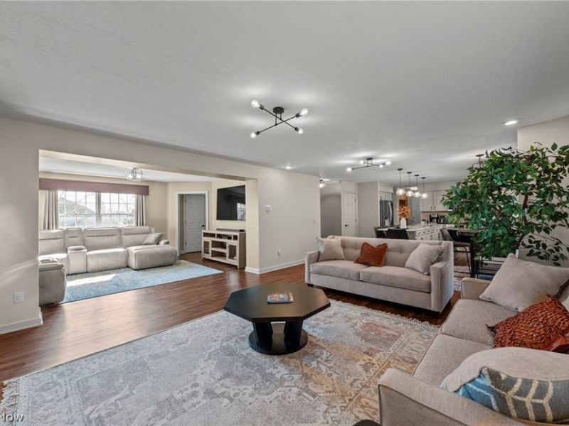 5229 Violet Knoll Avenue NE, Canton, OH 44705 Photo 18