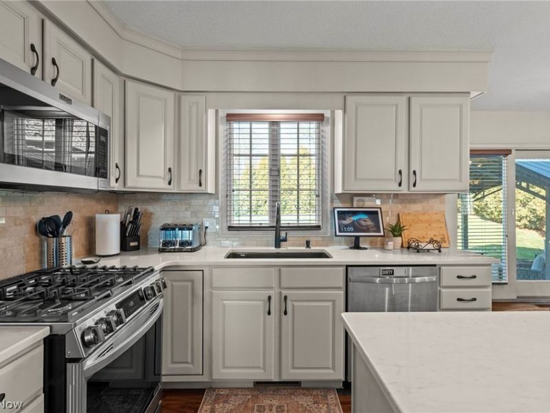 5229 Violet Knoll Avenue NE, Canton, OH 44705 Photo 29