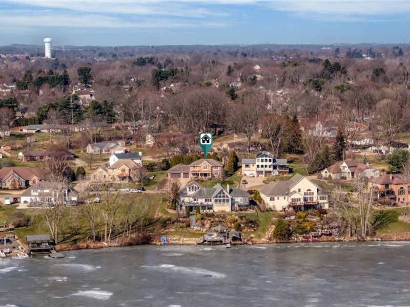 5229 Violet Knoll Avenue NE, Canton, OH 44705 Photo 5