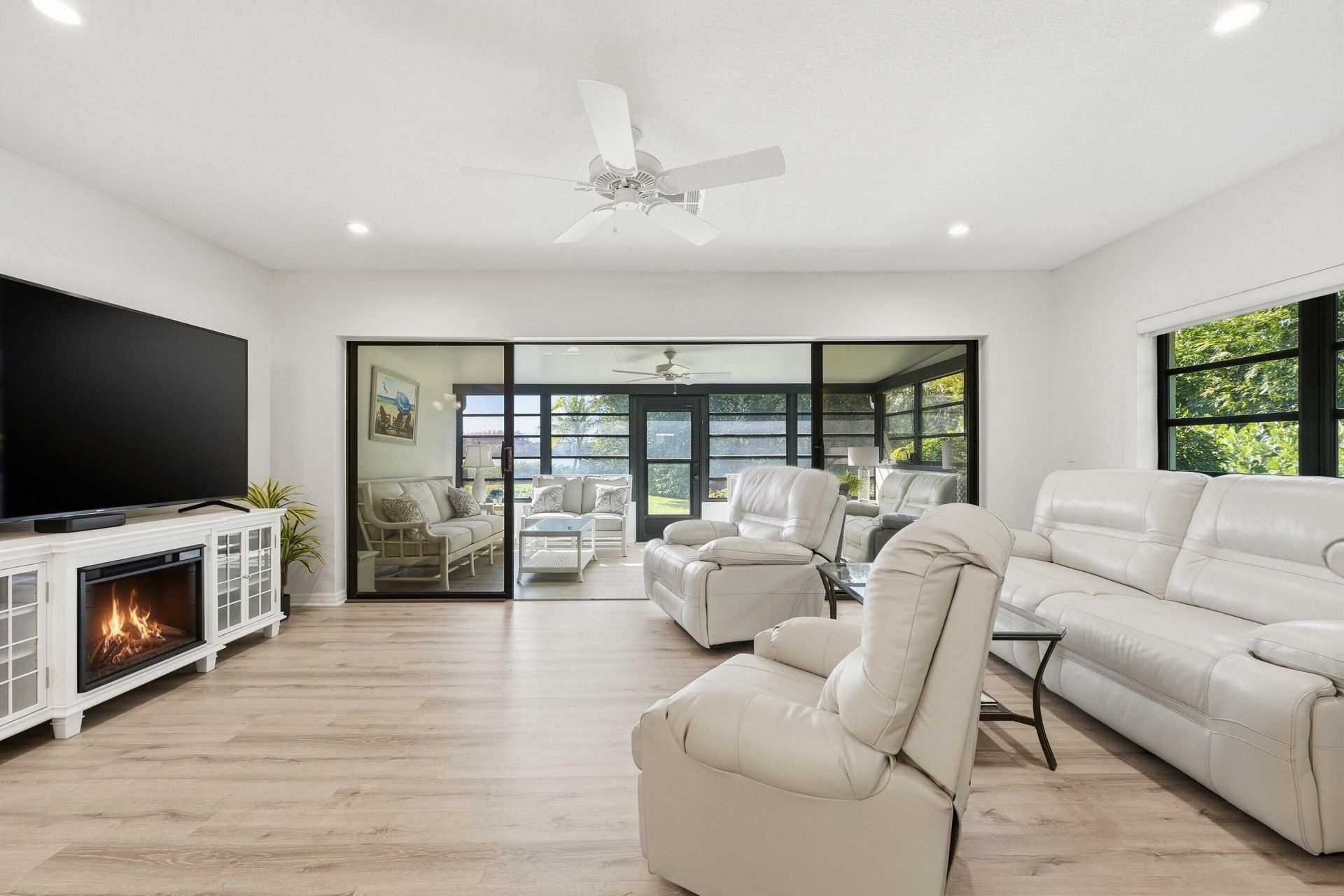 1102 SE Mitchell Avenue, Unit 308, Port Saint Lucie, FL 34952 Photo