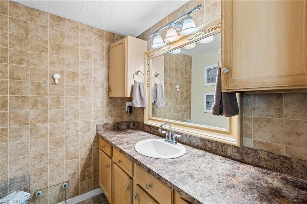 3322 N Key Dr, Unit 1, North Fort Myers, FL 33903 Photo