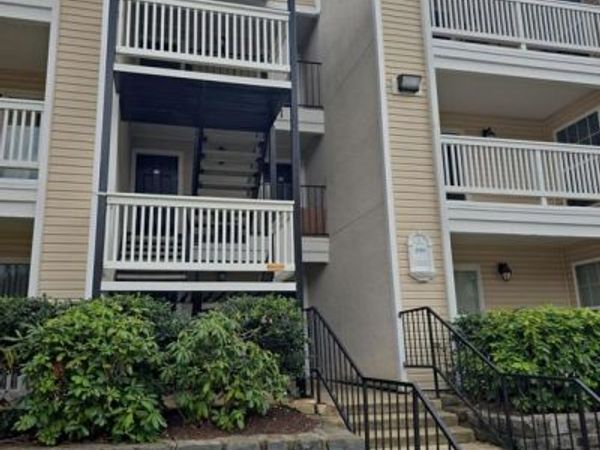 1509 LINCOLN WAY, Unit 204, MCLEAN, VA 22102