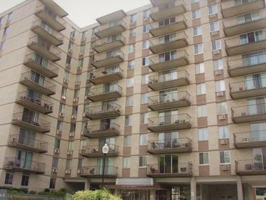 3245 RIO DRIVE , Unit 702, FALLS CHURCH, VA 22041