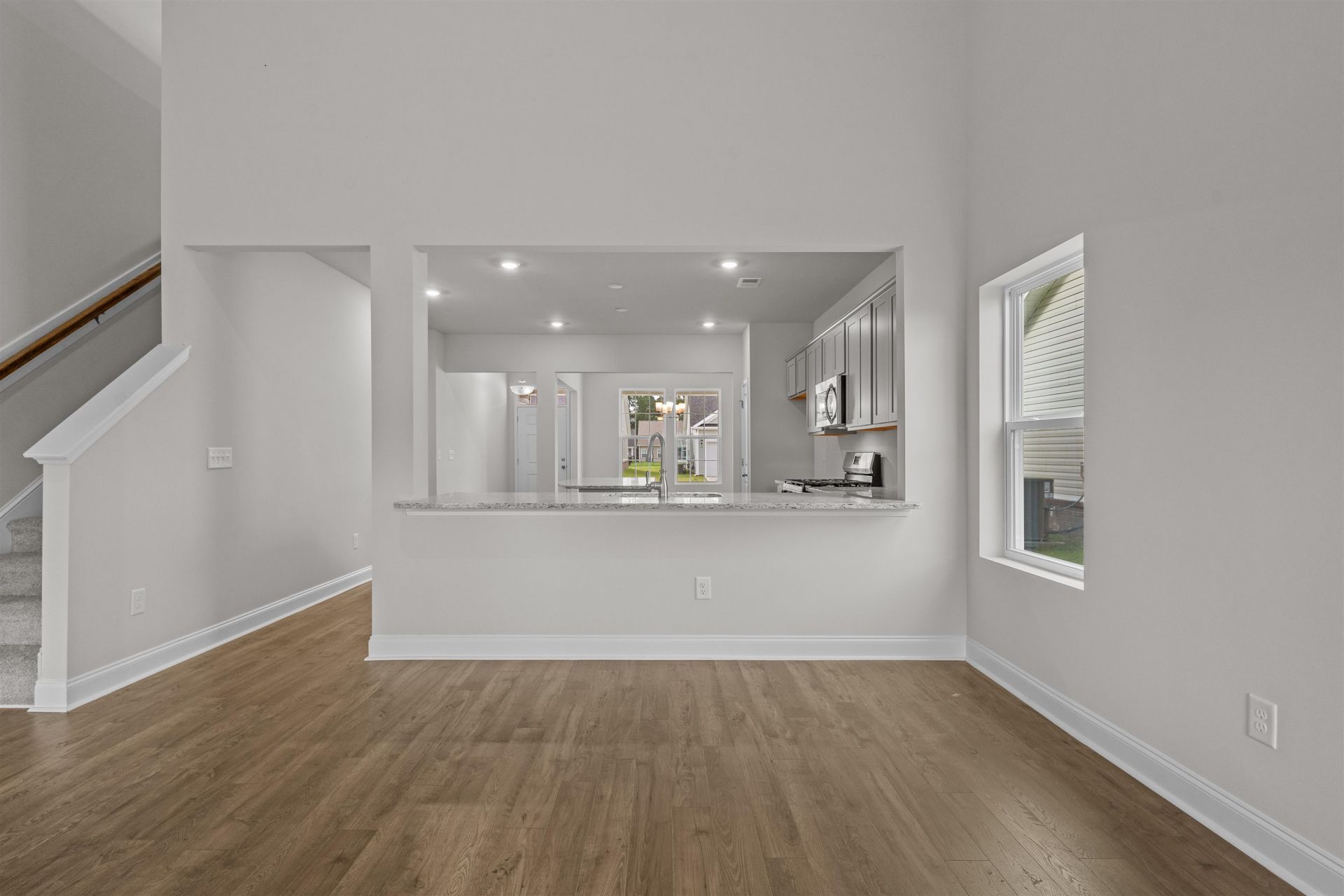 2911 Spain Ln. Photo 12