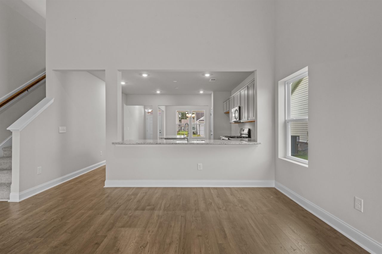 2911 Spain Ln. Photo 13