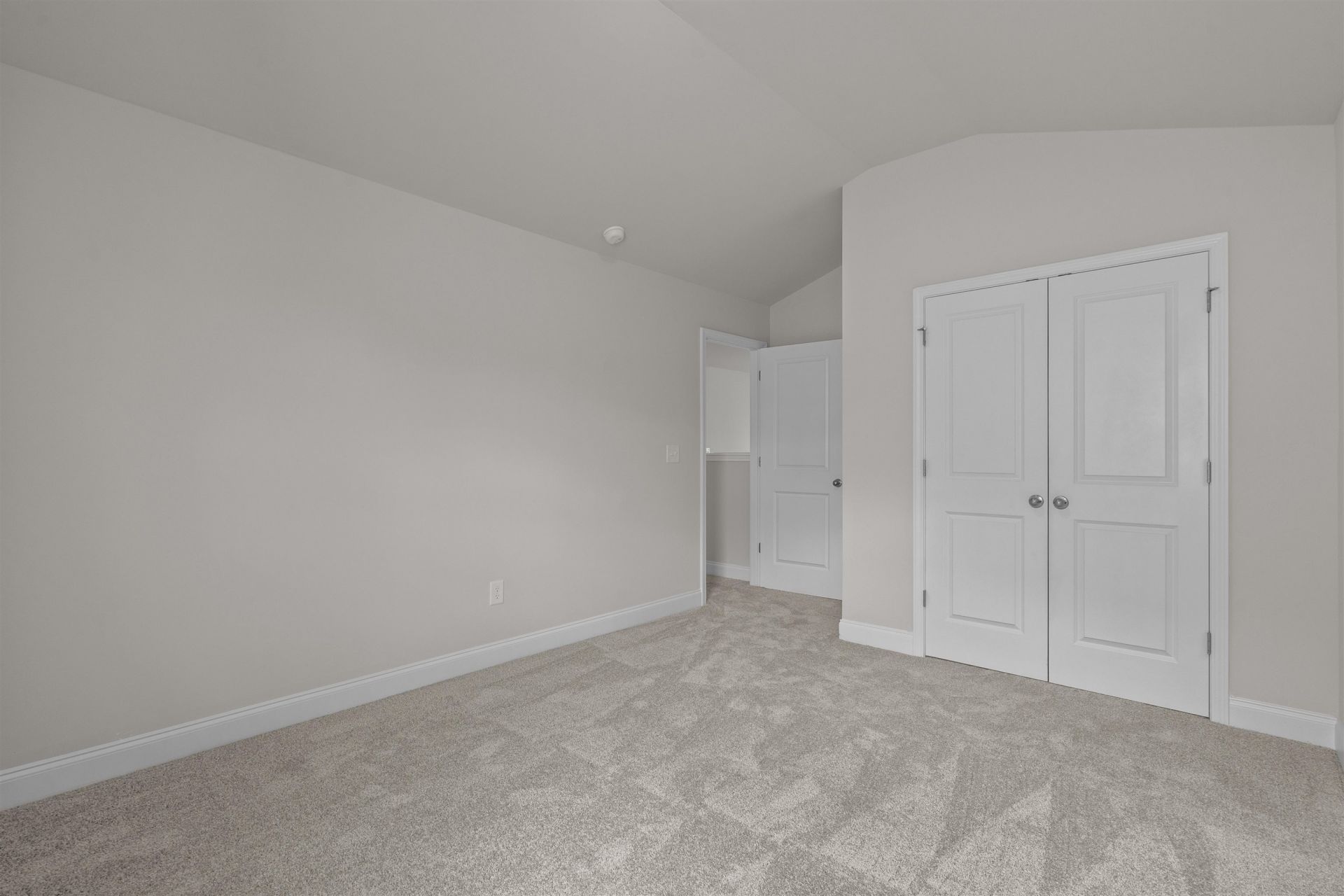 2911 Spain Ln. Photo 34