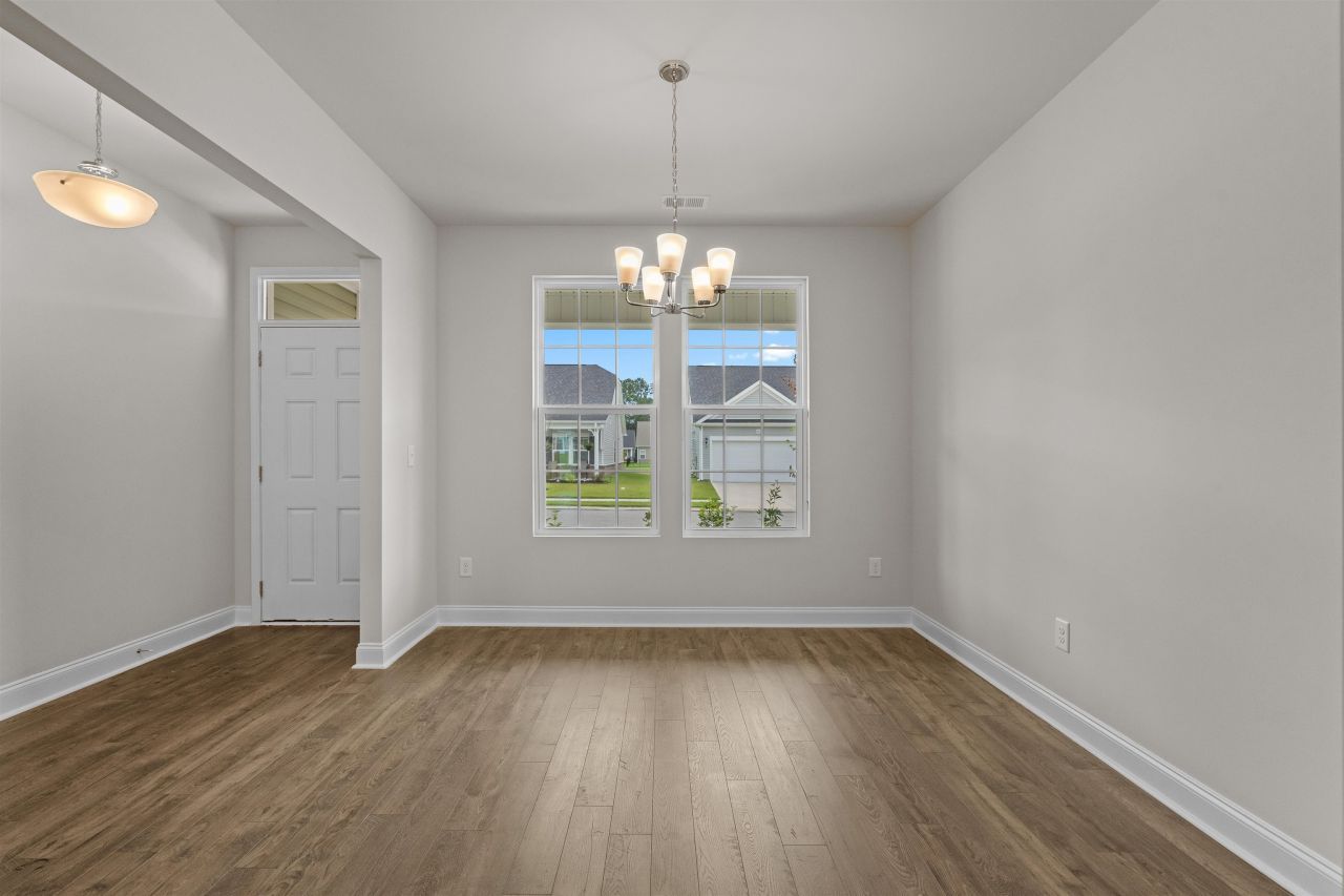 2911 Spain Ln. Photo 5