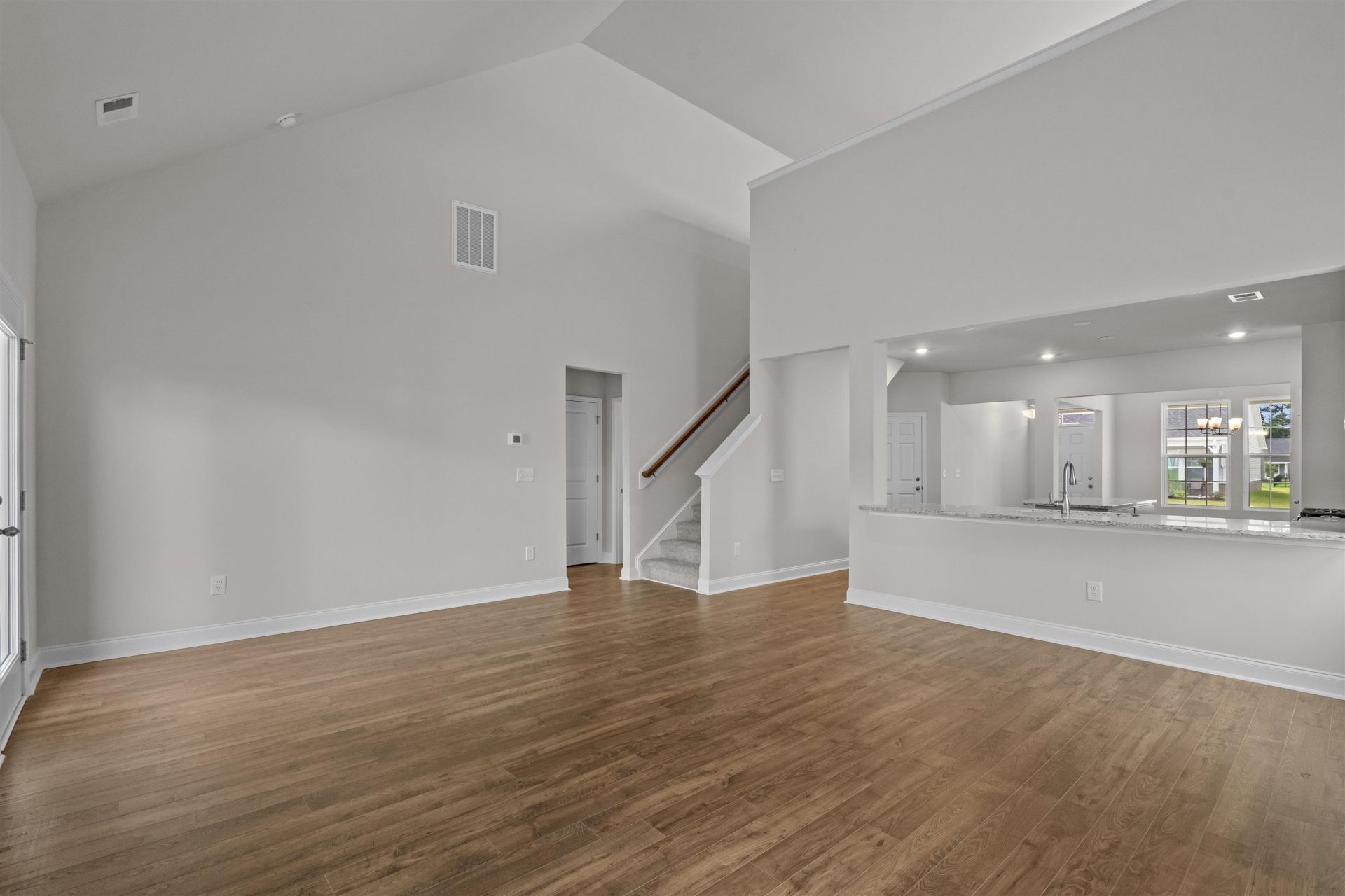2911 Spain Ln. Photo 9
