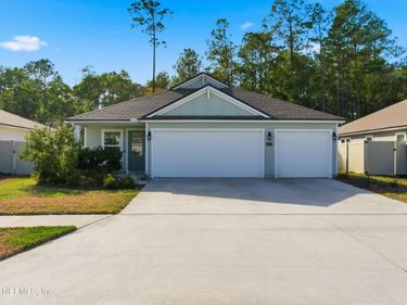 65672 EDGEWATER Drive, Yulee, FL 32097
